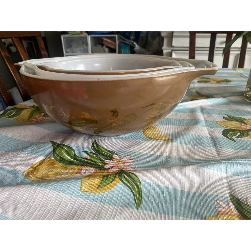 Vintage Pyrex Early American Nesting Cinderella Bowls Mid Century Set Of 3